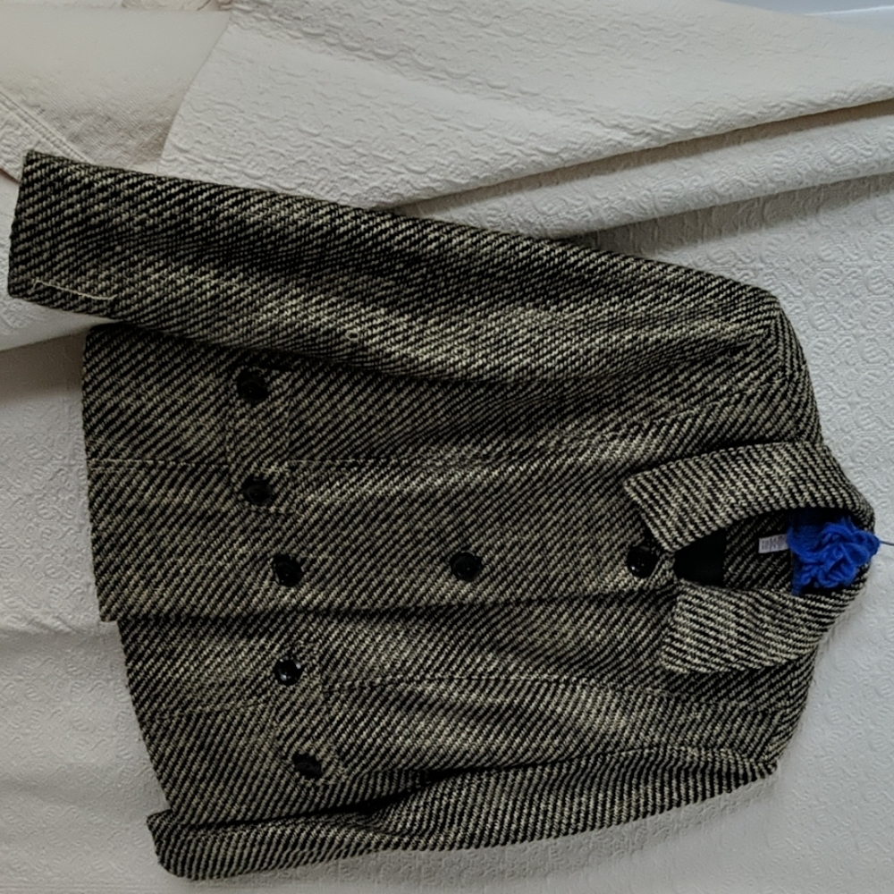 Coat - Picture 2 of 2